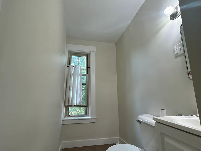 248 Broadway St #3 — Photo 7