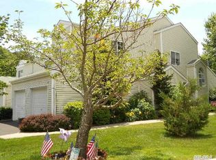 265 Barn Swallow Ct, Manorville, NY 11949