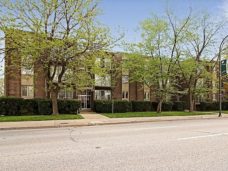 9735 S Cicero Ave #1SW — Photo 1