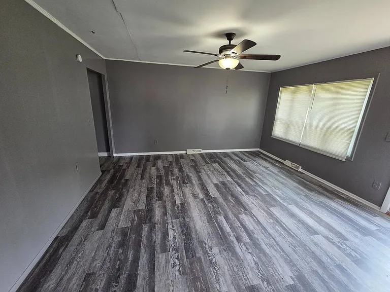 2401 Eastlawn St — Photo 27
