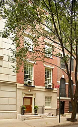 113 East 65th Street in Lenox Hill