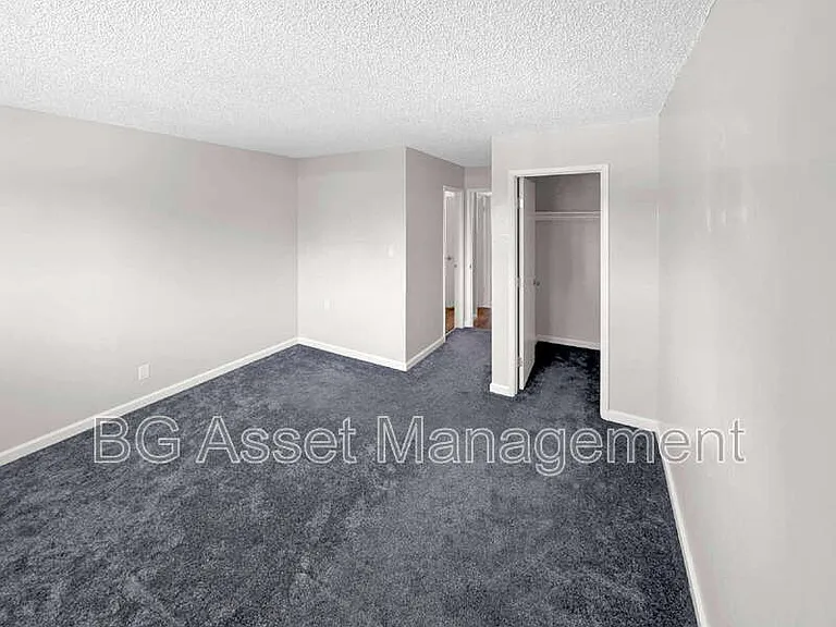 110 Avian Dr — Photo 10