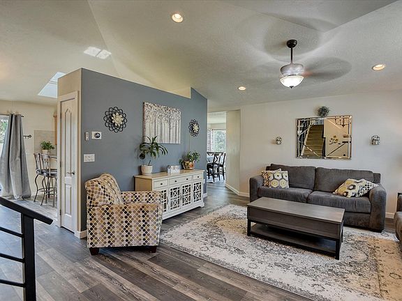 4th image of 18518 E Hermosa Cir