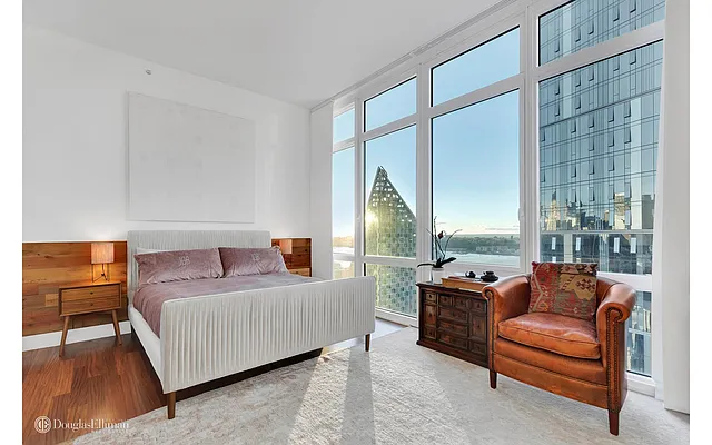 Rented by Douglas Elliman | media 15