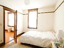 3806 N Greenview Ave #2 — Photo 3