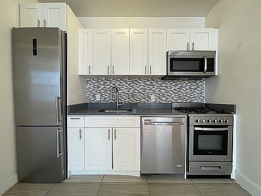 4th image of 167 132nd St #3R