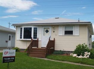 74 Surfside Pkwy, Cheektowaga, NY