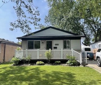 19526 Broadacres St, Clinton Township, MI, 48035