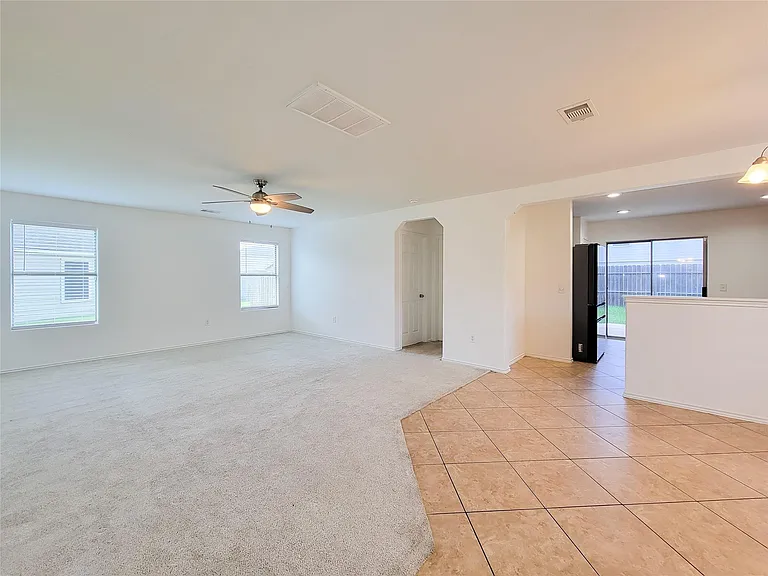 21382 Beacon Springs Ln — Photo 2