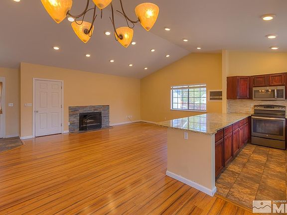 3rd image of 5680 Grasswood Dr