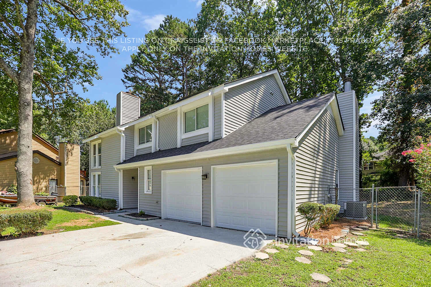 812 Chapman Cir Stone Mountain, GA 30088 — Photo 2
