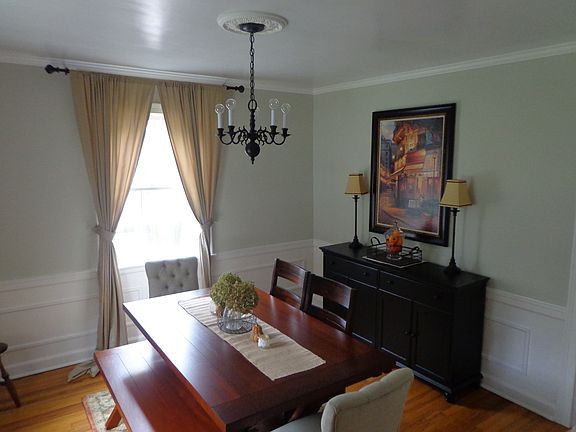4th image of 225 Kensington Ave