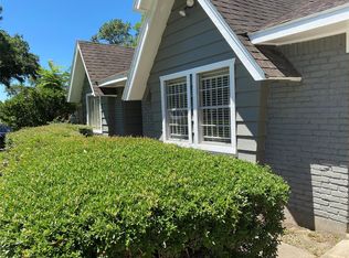 10622 Hillcroft St, Houston, TX 77096
