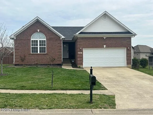 457 Daylily Ct photo 1