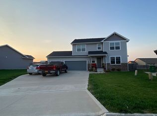 409 Valencia Ct, Norwalk, IA 50211