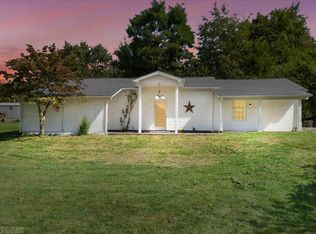 6468 Divers Rd, Radford, VA 24141