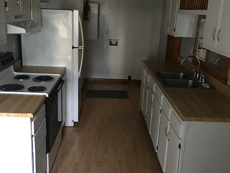 42 Eds Ln — Photo 6
