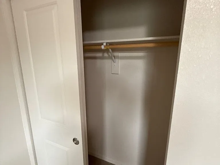 905 Bryan Ct — Photo 23