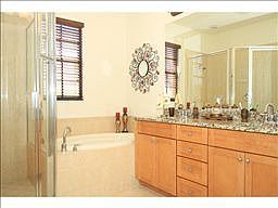 5th image of 9141 Chula Vista St #1