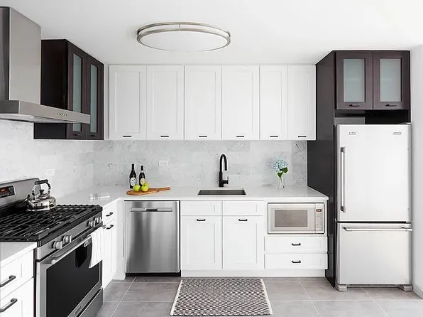 10-40 River Rd, New York, NY
