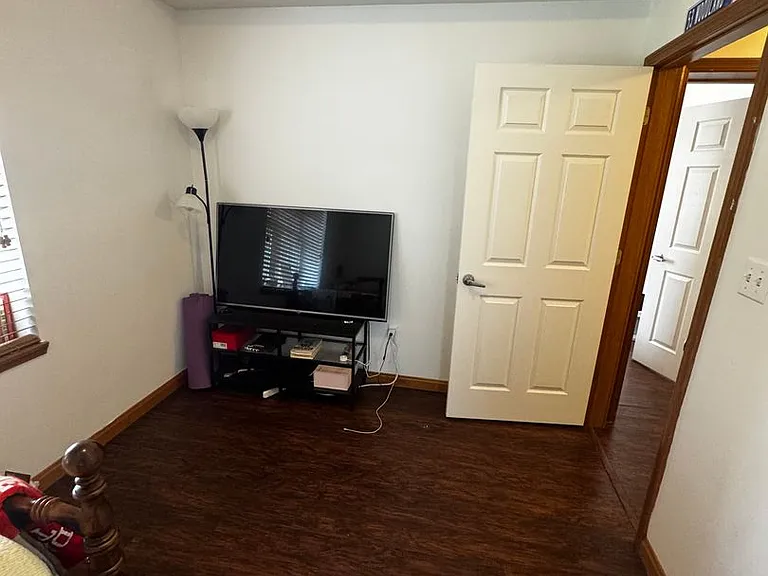 112 College Avenue — Photo 57