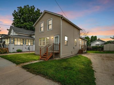 216 W 8th Ave, Oshkosh, WI, 54902