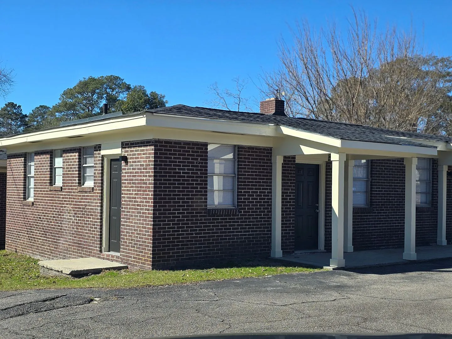 3702 Live Oak St — Photo 1