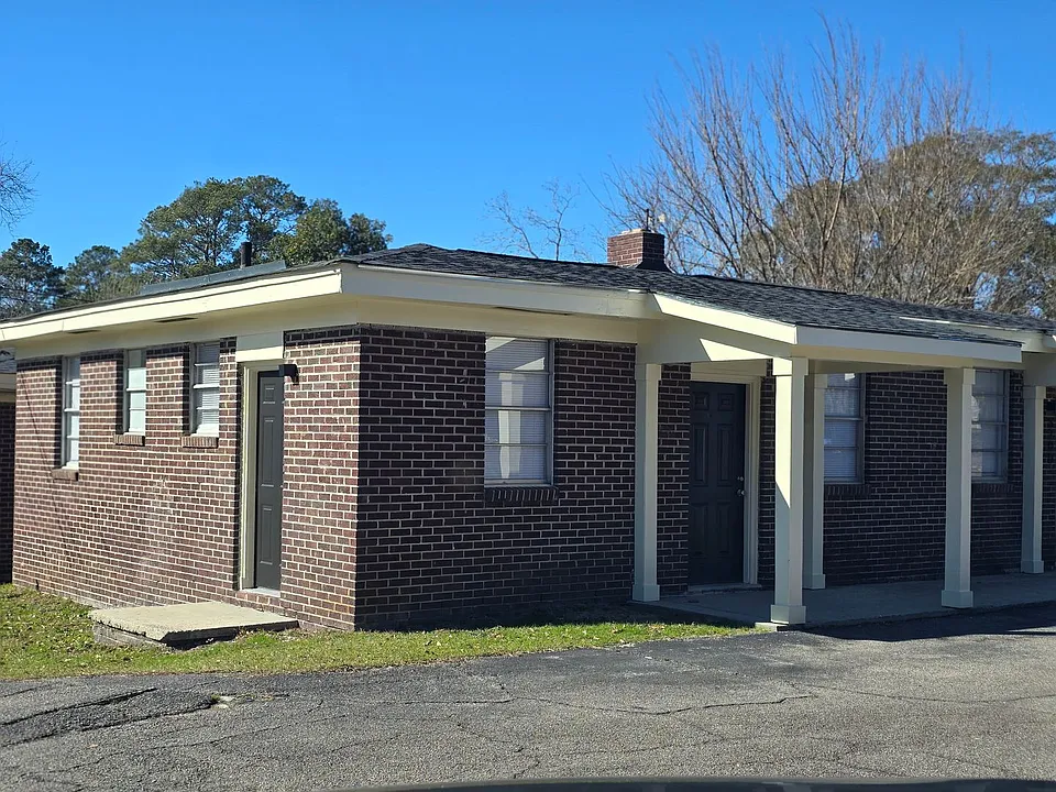 3702 Live Oak St