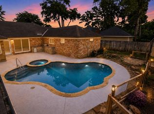 15215 Parkville Dr, Houston, TX 77068
