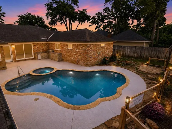 15215 Parkville Dr, Houston, TX 77068