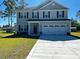 172 Finch Ln, New Bern, NC 28560