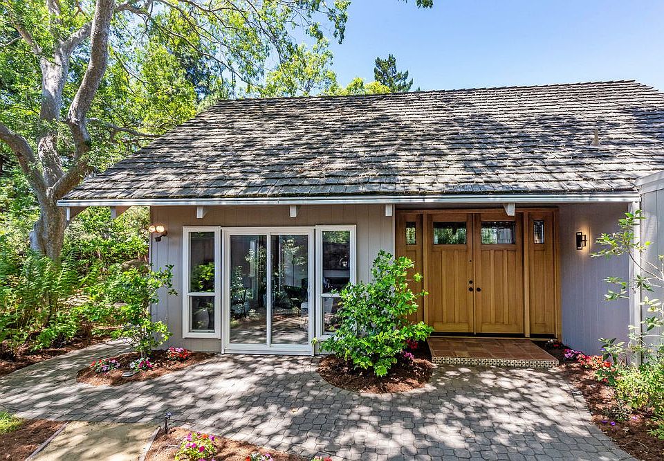 1st image of 2132 Garden Terrace Dr