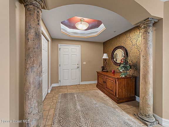 3rd image of 93 Delannoy Ave APT 406