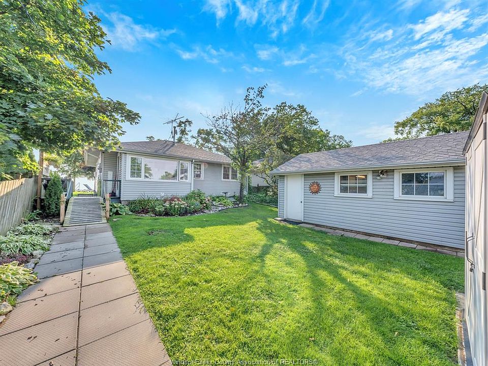 814 Point Pelee Dr, Leamington, ON N8H 3V4 MLS 23019943 Zillow