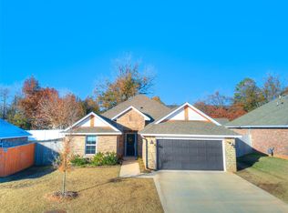 816 Azalea Farms Rd, Noble, OK 73068