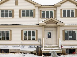 17706 69a St SW, Edmonton, AB T6X0S5