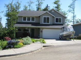 1839 SE 3rd St, Astoria, OR 97103