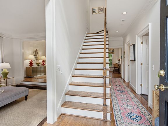 3rd image of 3822 Woodmont Ln