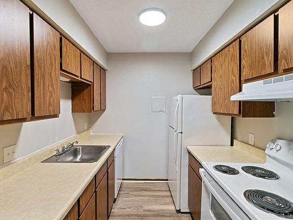 5th image of 400 E River St #2B-1Ba