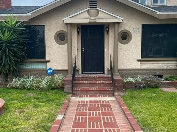 1326 W 98th St, Los Angeles, CA 90044