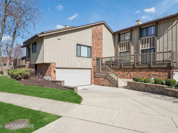 14 Portwine Rd, Willowbrook, IL 60527