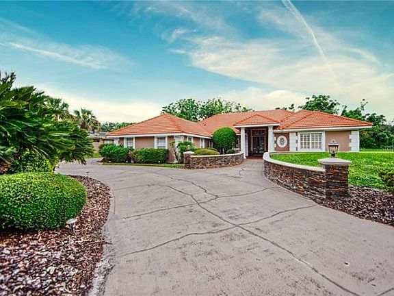 2nd image of 2138 Langley Cir