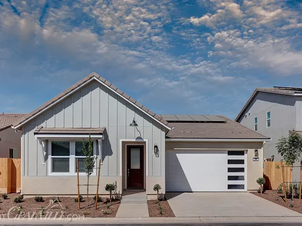 865 Solar Ln, Clovis, CA