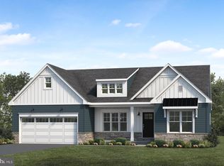 1 Pinnacle Ridge Dr, Annville, PA 17003