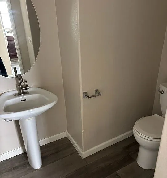 214 E Port Hueneme Rd — Photo 11