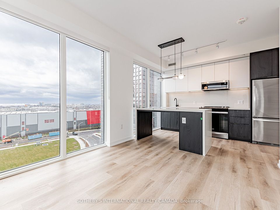 1st image of 5 York Rd #808