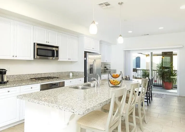 426 Penelope Dr — Photo 4