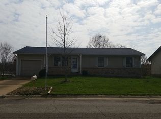 14 Jade Ln, Washington, MO 63090
