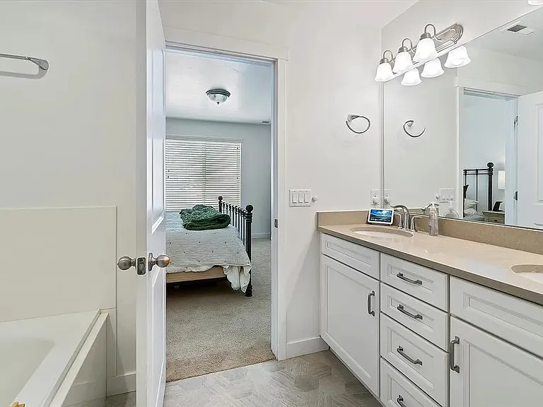 14818 S Queens Garden Ln — Photo 27