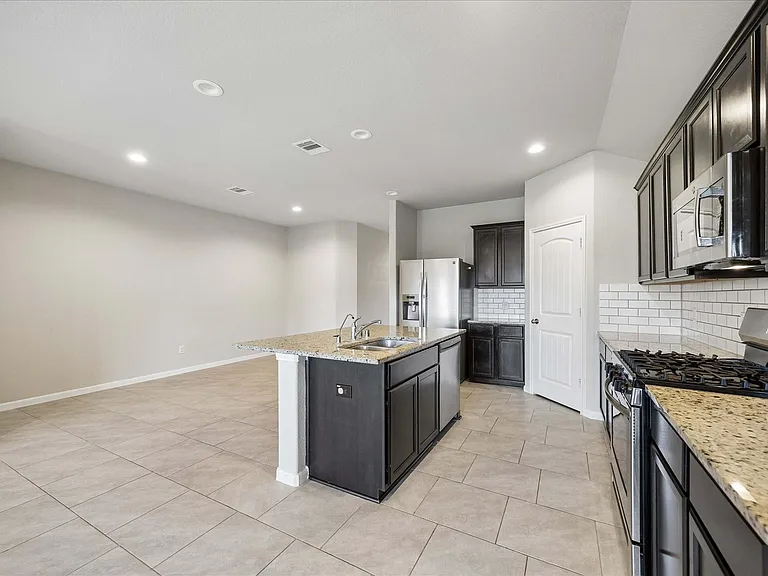 29523 Patricias Way — Photo 10